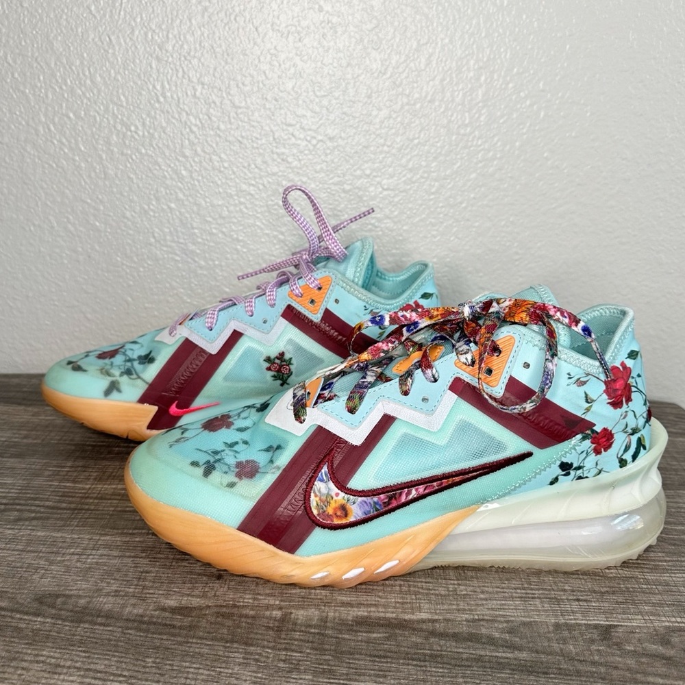Nike Lebron 18 Low x Mimi Plange 'Daughters' Blue Floral Men’s 9.5 Womens 11